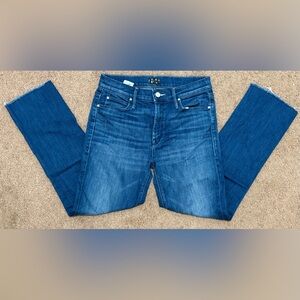 MOTHER Classic Indigo Cropped Jeans